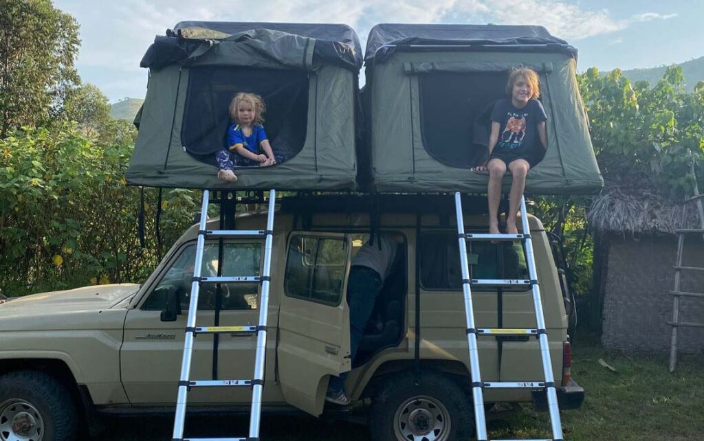 Family rooftop camping tents - Toyota Land cruiser