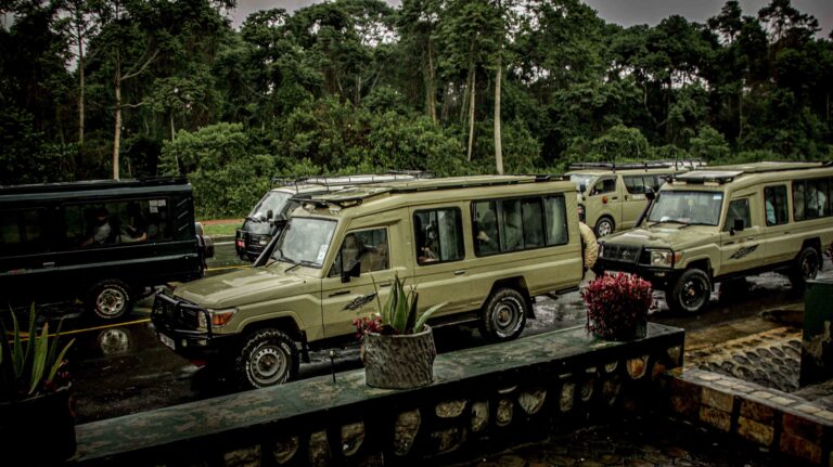Land Cruiser Extended for Rent in Uganda